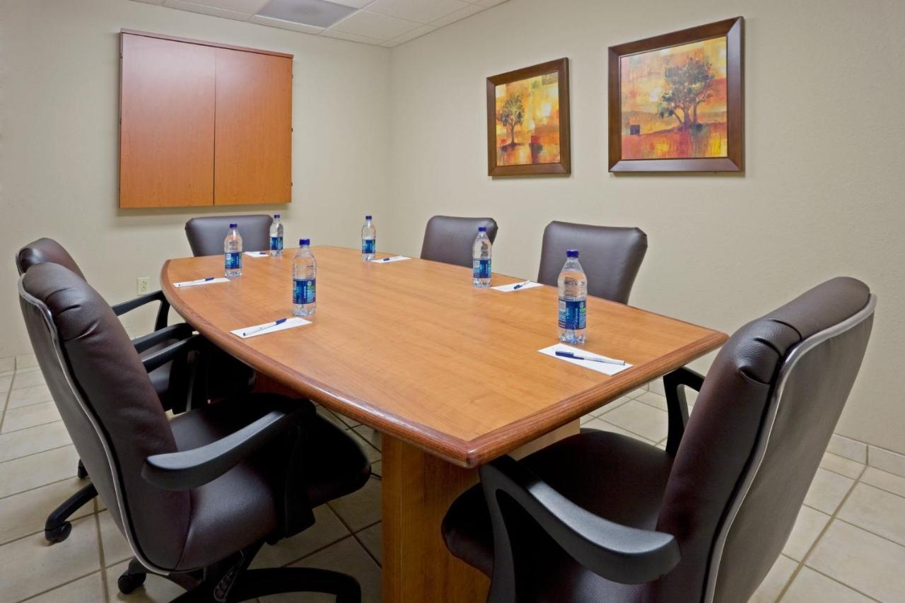 Candlewood Suites Bordentown-Trenton By Ihg Экстерьер фото