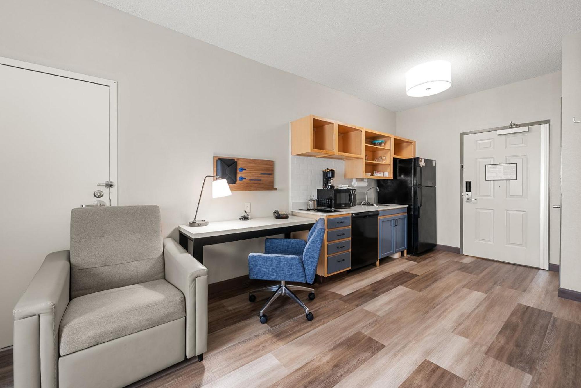 Candlewood Suites Bordentown-Trenton By Ihg Экстерьер фото